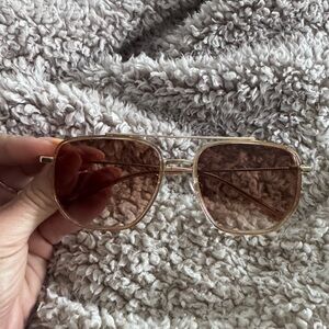 Stylish Gold Sunglasses